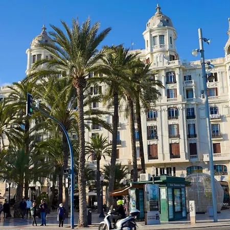 Appartement Stylish & Spacious Family Near & Vibrant Historic Market Alicante
